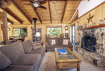 bears lair 3 bedroom pet friendly cabin north lake tahoe by Hauserman Rental Group