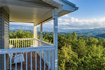 black bear ridge 3 bedroom pet friendly cabin in Pigeon Forge by Patriot Getaways