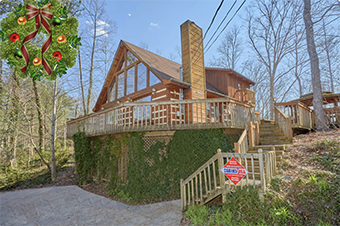 hearts desire 5 bedroom pet friendly cabin in Gatlinburg by Cabins USA