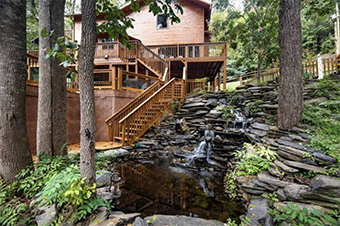 river adventure lodge 6 bedroom pet friendly cabin in Gatlinburg by Stony Brook Lodging