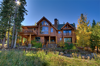 apres ski 5 bedroom pet friendly cabin north lake tahoe by Tahoe Luxury Properties