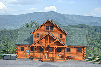 Parkside Palace 4 bedroom pet friendly cabin Sevierville by Hearthside Cabin Rentals