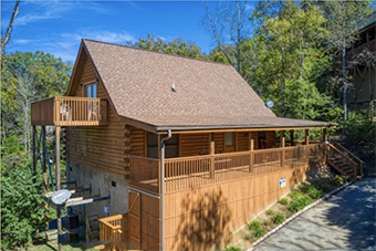 skyline retreat 2 bedroom pet friendly cabin on douglas lake by American Patriot Getaways