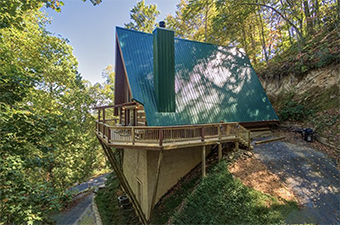 soaring heights 3 bedroom pet friendly cabin in Gatlinburg by Patriot Getaways