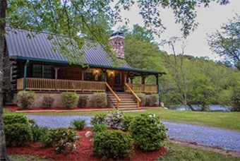 Taccozy Cabin Retreat 3 bedroom pet friendly cabin north georgia mountains by Mountain Laurel Cabin Rentals