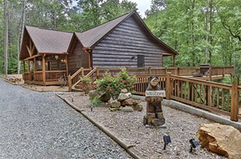 tranquility on the creek 3 bedroom pet friendly cabin north georgia mountains by Blue Sky Cabin Rentals