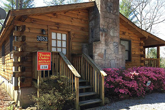 walden ridge retreat 2 bedroom pet friendly cabin in Sevierville by Fireside Chalets