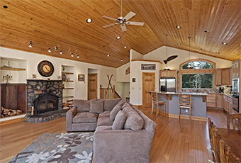 woodside lodge 5 bedroom pet friendly cabin north lake tahoe by Tahoe Getaways